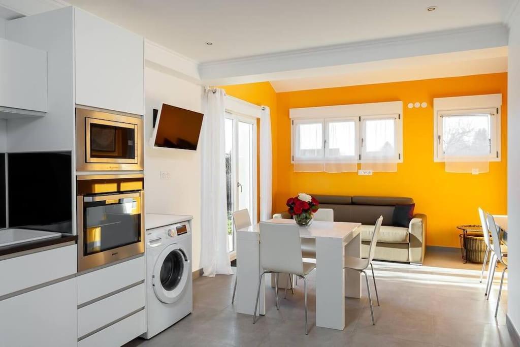 Ferienwohnung 4 Pers - Le Garden - 10 Min De Disney Bailly-Romainvilliers Exterior foto